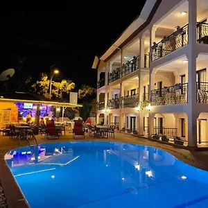 4* Hotel Leons Sun Village